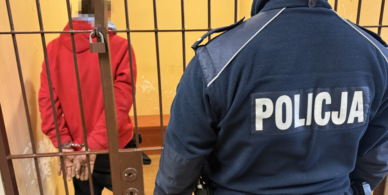 Podpadł aspirantowi. Podejrzane zachowanie na posesji zwróciło uwagę policjanta