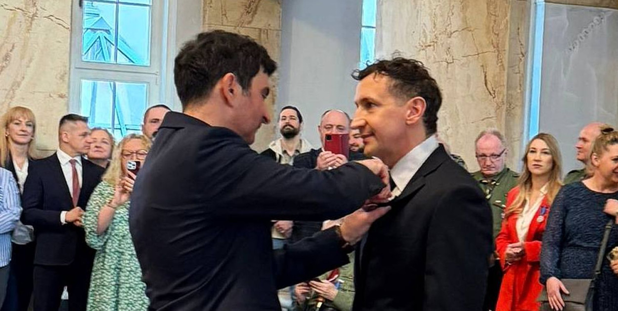 Piekary Śląskie. Nasz dyrektor z medalem stulecia