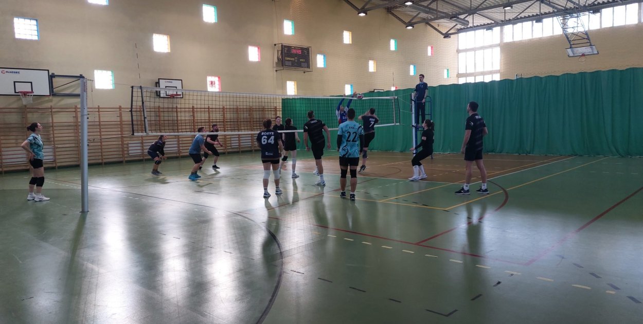 Charytatywny turniej siatkówki. Sport i pomoc dla Kasi