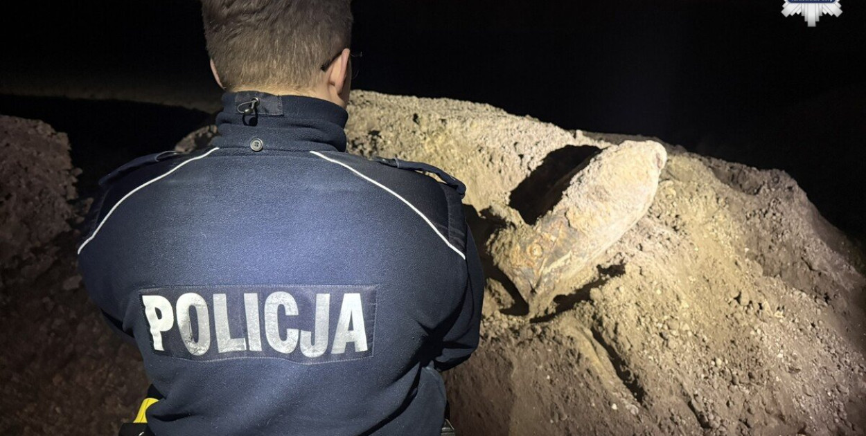 Tarnowskie Góry. Budowa drogi i szok! Spacerowicz odkrył bombę lotniczą