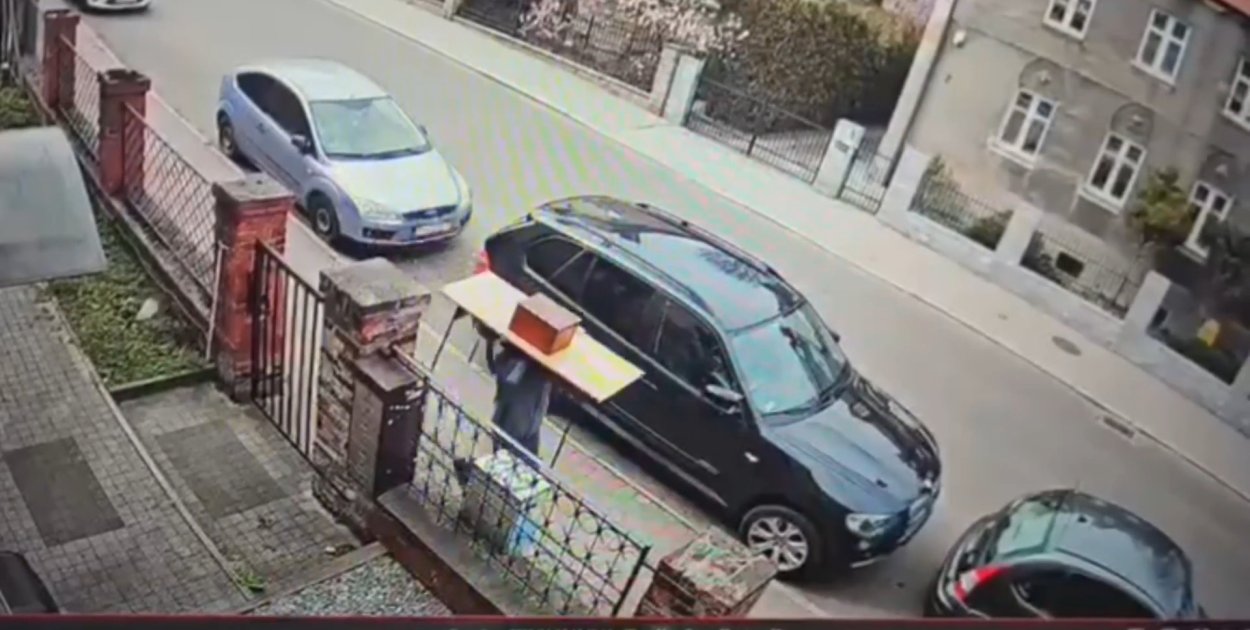 Ukradł skarbonę z kościoła. Razem ze stołem