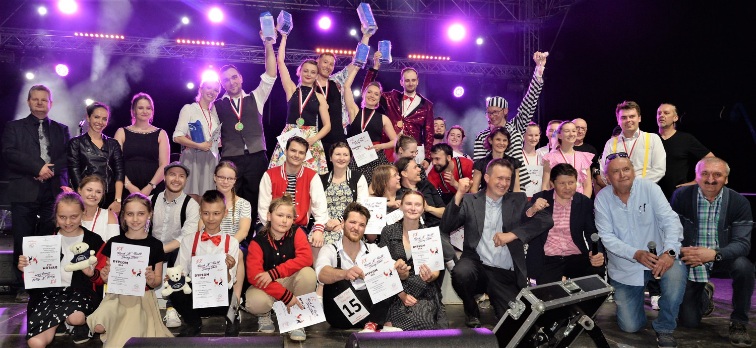 To już tradycja, Dni Kalet rozpoczyna Plenerowy Maraton Rock&Roll Swing Show Kalety 2022. W tym roku odbył się po raz dziewiąty. W mieście pod przewodnictwem Tadeusza Tarnowskiego prężnie działa grupa Rock Time, której tancerze stawiają wysoko poprzeczkę rywalom. Fot. Jarosław Myśliwski