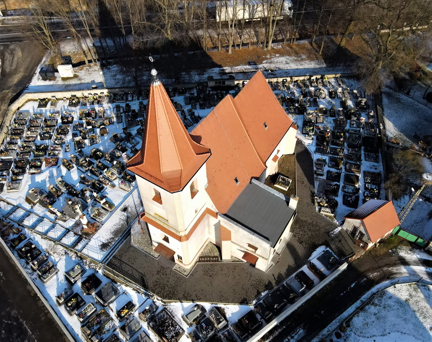 Kościół w Karochowicach. Czy templariusze przyczynili się do powstania kościoła w tej miejscowości, czy to tylko legenda? Fot. Jarosław Myśliwski