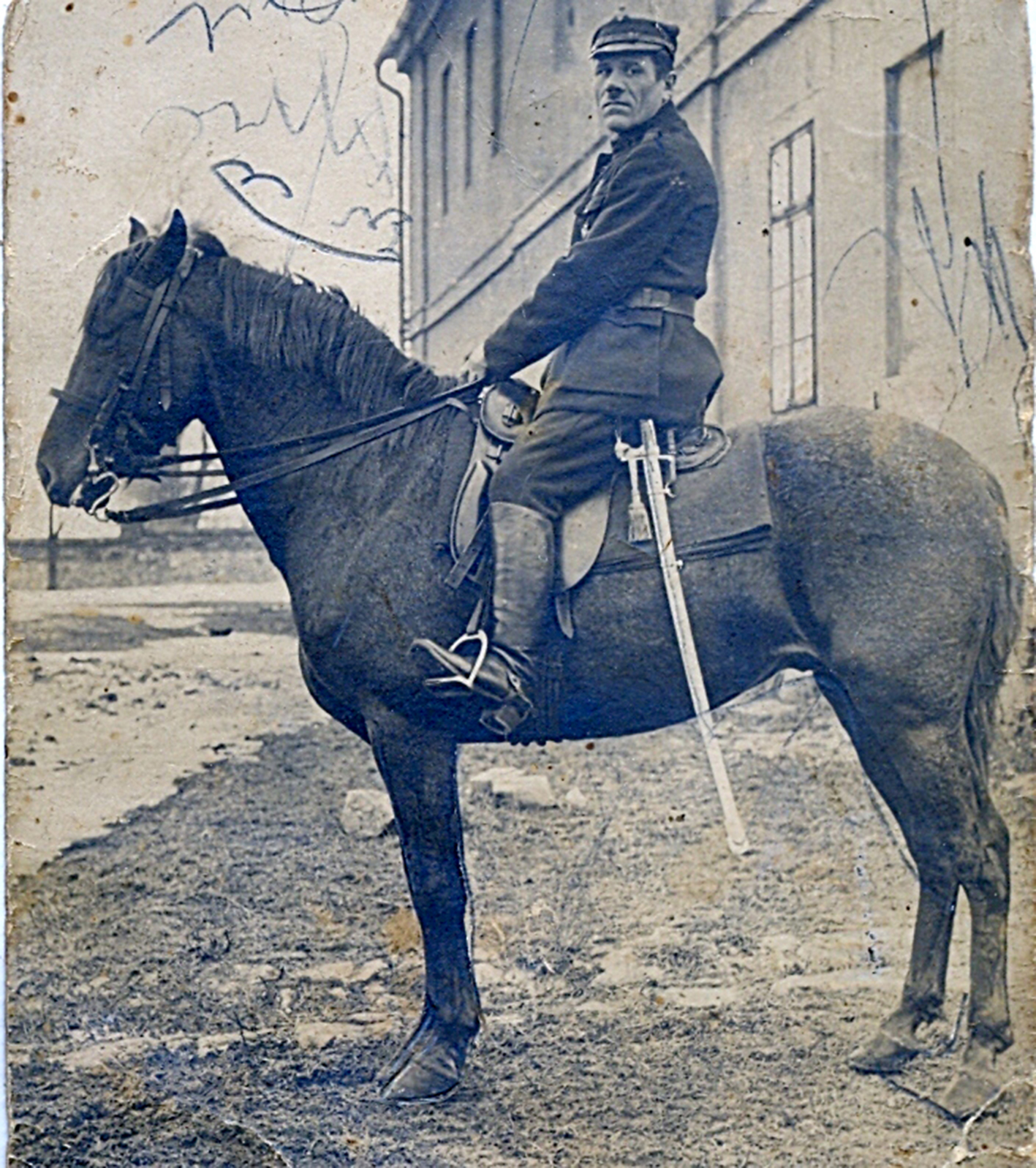 Romuald Macewicz jako kawalerzysta. Fot. Archiwum rodzinne Romuald Macewicz jako kawalerzysta. Fot. Archiwum rodzinne