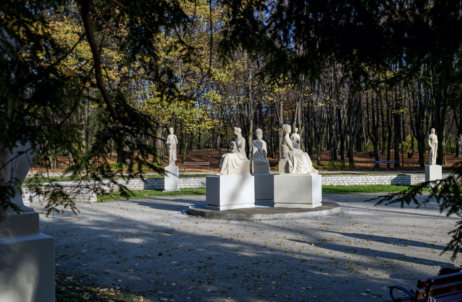 Park Miejski bez Alei Muz? Niektóre miejsca trudno sobie wyobrazić bez tamtejszych rzeźb