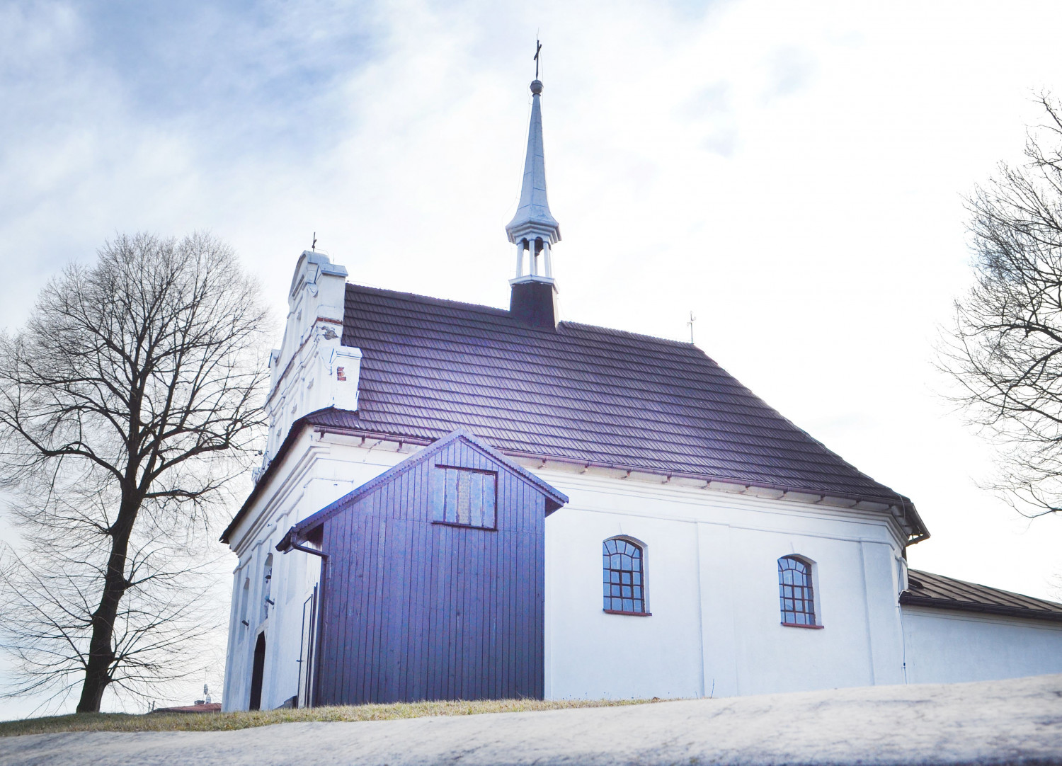 Kaplica św. Barbary, najstarsza budowla w gminie Ożarowice, kryje w sobie wiele zagadek. Fot. Archiwum Kaplica św. Barbary, najstarsza budowla w gminie Ożarowice, kryje w sobie wiele zagadek. Fot. Archiwum