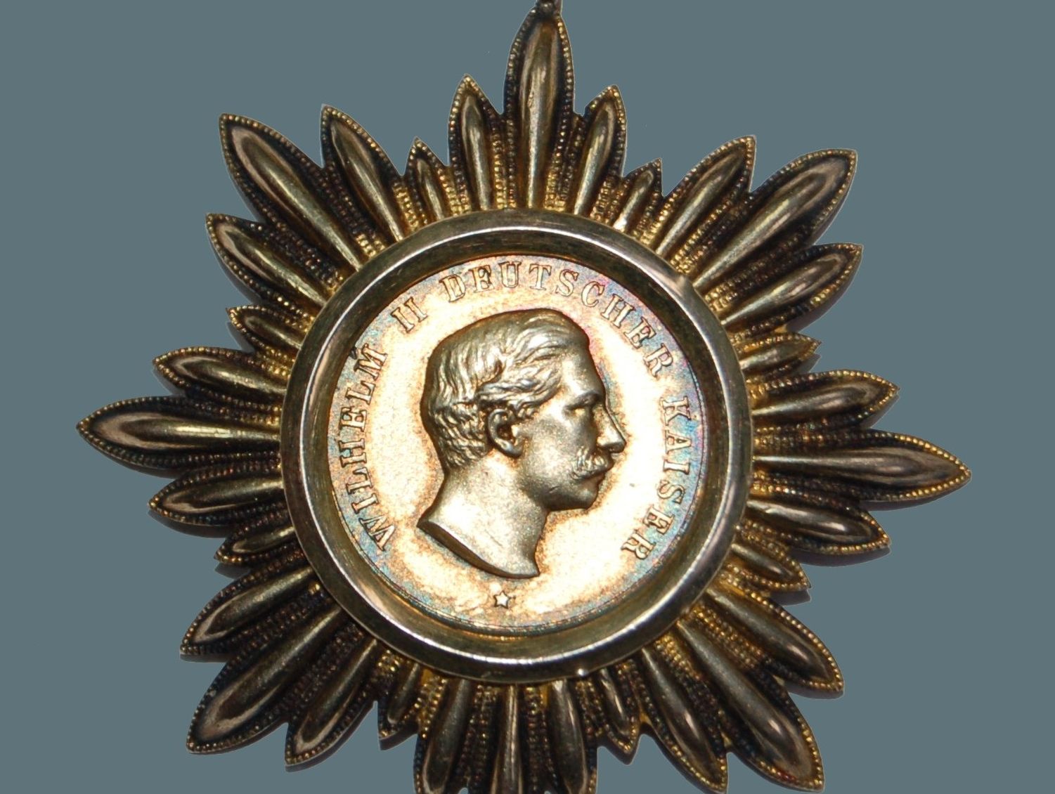 Nagroda główna ze strzelania o Legat Josepha Lukaschika, 1908 rok, fot. Przemysław Rubacha, wł. Muzeum w Tarnowskich Górach Nagroda główna ze strzelania o Legat Josepha Lukaschika, 1908 rok, fot. Przemysław Rubacha, wł. Muzeum w Tarnowskich Górach