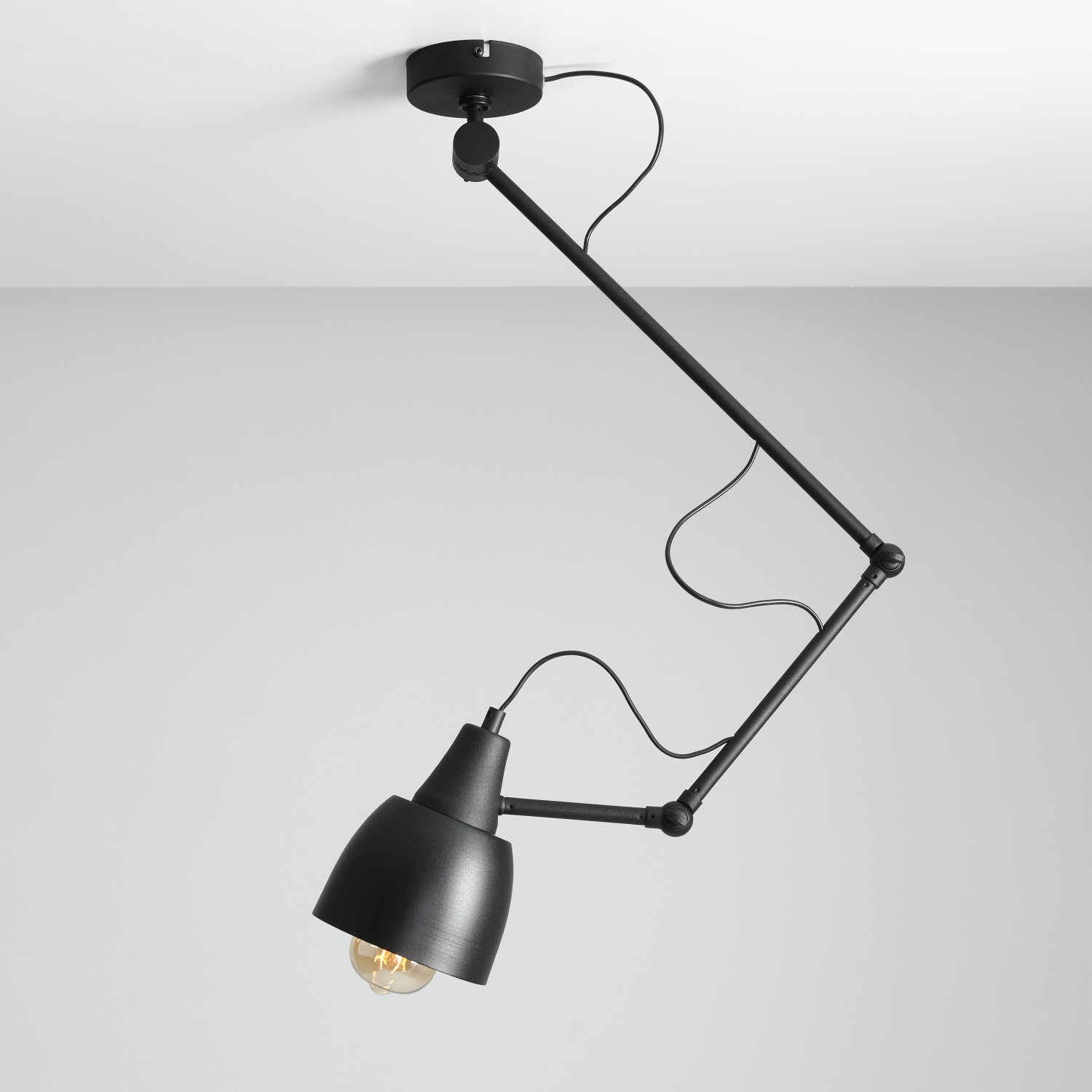 kinkiety na wysięgniku