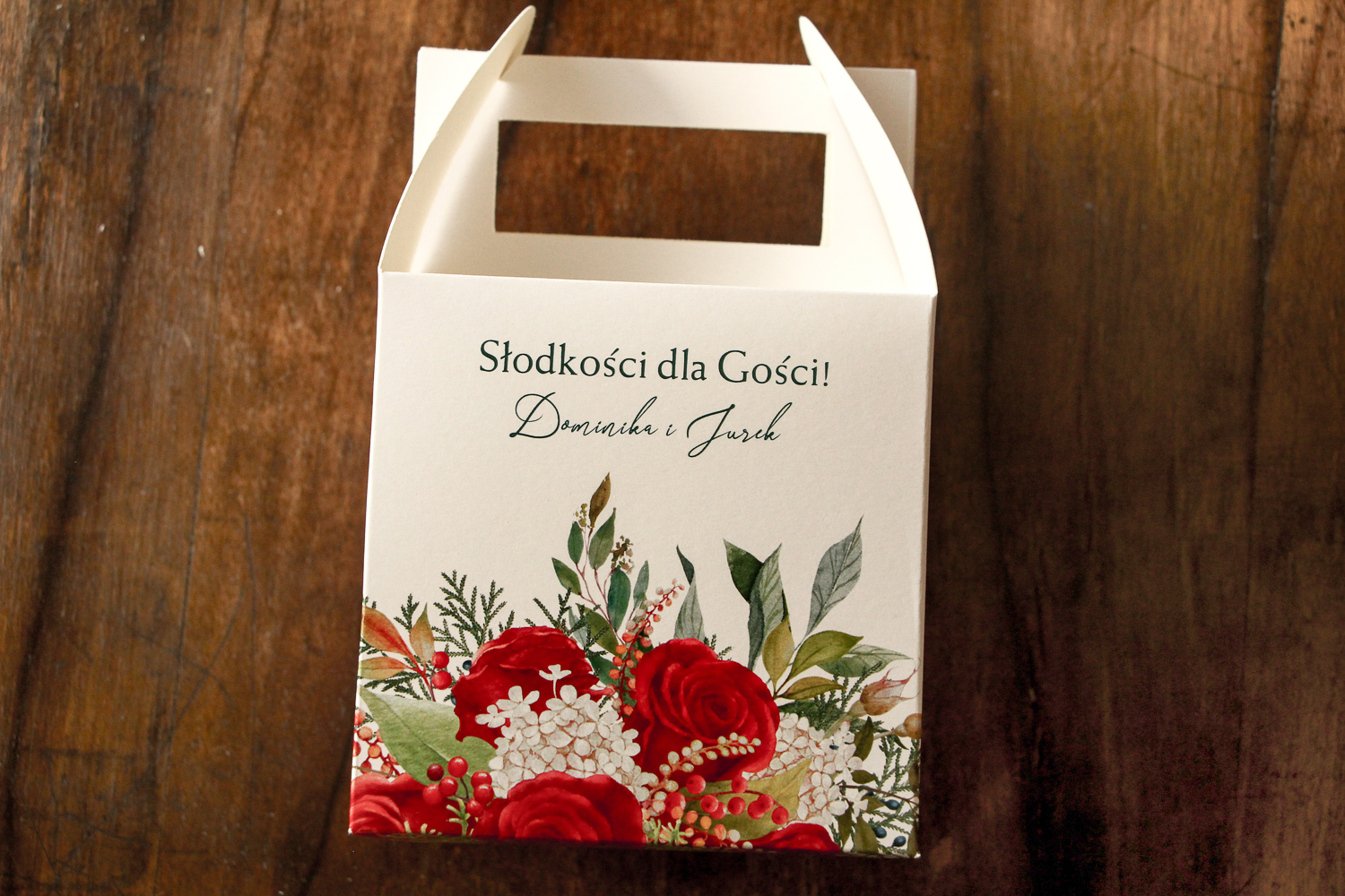 Pudełko na ciasto jako podziękowania dla gości od Amelia-Wedding.pl