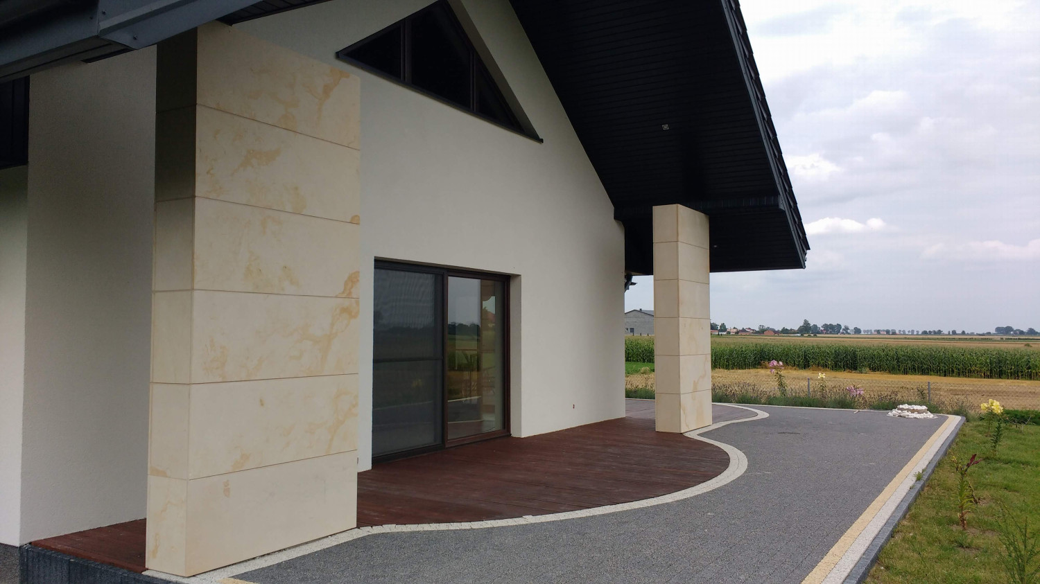 płyty kamienne na fasady elewacje suchy montaż